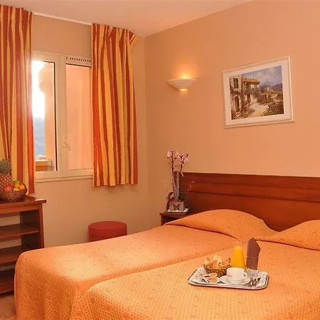 Lou Castelet Hotell Carros